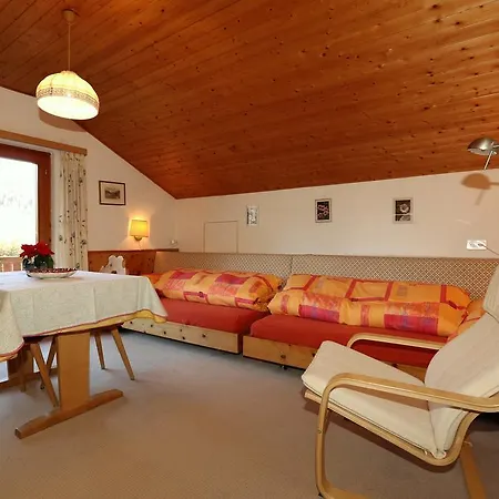 Chesa Pruveda Apartment Pontresina